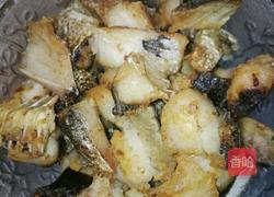 麻辣蒜香鱼块的做法图解4