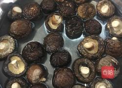 冬菇炖鸡的做法图解2