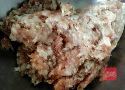 猪肉香葱馅的做法图解1