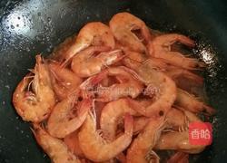 油焖蒜蓉虾的做法图解2