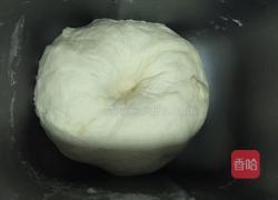 虾仁培根披萨的做法图解4