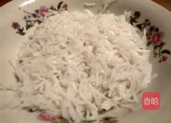 菠菜虾仁鸡蛋饺子馅的做法图解2