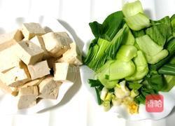 油菜豆腐炒肉的做法图解2