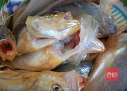 香酥梅童鱼的做法图解1