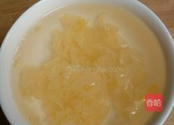 银耳红枣鹌鹑蛋羹的做法图解2