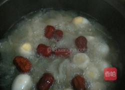 银耳红枣鹌鹑蛋羹的做法图解7