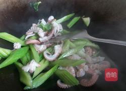 西芹炒章鱼的做法图解5