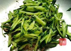 炒黄瓜拉皮的做法图解6