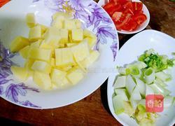 番茄烧土豆的做法图解2