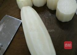 酸甜萝卜条的做法图解1