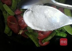荷兰豆炒腊肠的做法图解7