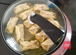 猪肉芹菜大葱馅煎饺的做法图解17