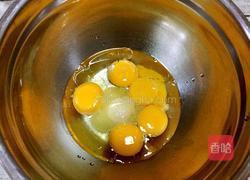 拉花戚风蛋糕(八寸)的做法图解3