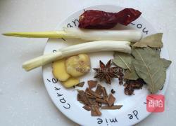 卤猪货的做法图解3