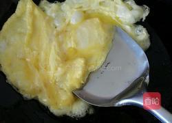 蒜黄炒鸡蛋的做法图解3