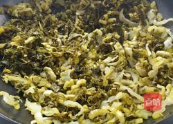 酸菜炒五花肉的做法图解6