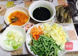 大盘鸡焖彩面的做法图解2