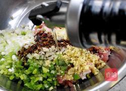 包菜肉丁包的做法图解6