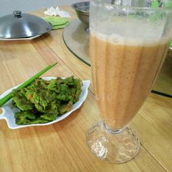 菠菜汁胡萝卜鸡蛋饼的做法[图]