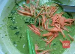 Spinach Juice Carrot Egg Pancake Recipe Illustration 2