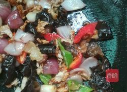 洋葱木耳炒肉的做法图解11