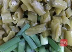 酸辣鸡杂的做法图解1