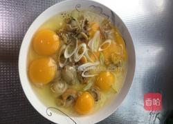 扇贝粒炒鸡蛋的做法图解3