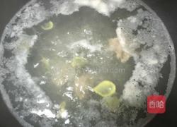 牛肉丸子萝卜汤的做法图解3