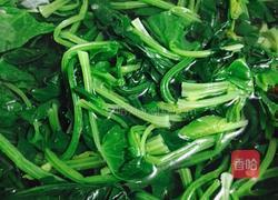 陈醋拌菠菜的做法图解4