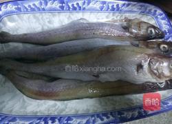 辣焖明太鱼的做法图解1