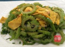 苦瓜炒鸡蛋的做法图解5