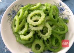 苦瓜炒鸡蛋的做法图解3