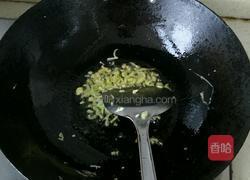 莴苣木耳炒鸡蛋的做法图解3