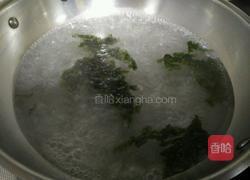紫菜虾皮馄饨的做法图解2