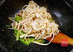 素炒豆腐皮的做法图解10