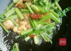 芹菜红椒炒肉片的做法图解9