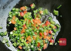 香煎鲫鱼的做法图解10