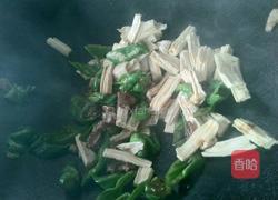 青椒腐竹的做法图解7