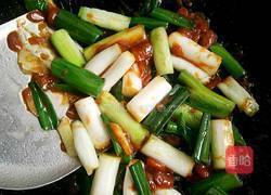 酱香葱爆海参的做法图解2