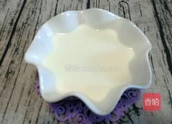 菠萝酸奶的做法图解1