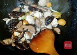 板栗香菇烧鸡翅的做法图解8
