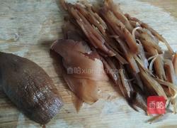 咸菜煎鸡蛋的做法图解1