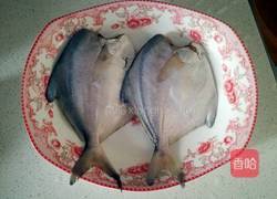 红烧平鱼的做法图解1