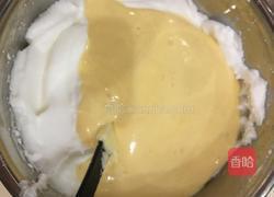 戚风蛋糕(烤箱)的做法图解8