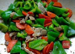 青椒炒肉的做法图解7