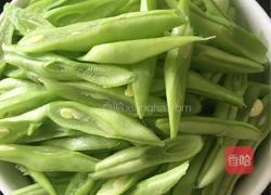 炒豆角丝的做法图解1