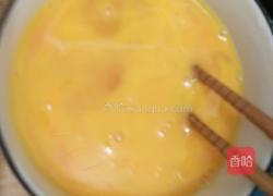 油菜心炒蛋的做法图解3