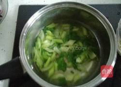 腐竹拌芹菜的做法图解2