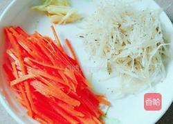 银鱼炒鸡蛋的做法图解2