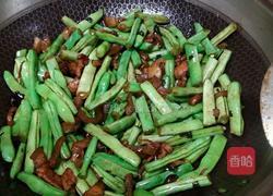 豆角粘卷子一锅出的做法图解4